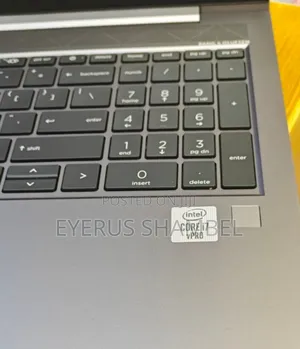 New Laptop HP ZBook Firefly 15 G7 16GB Intel Core I7 SSD 512GB