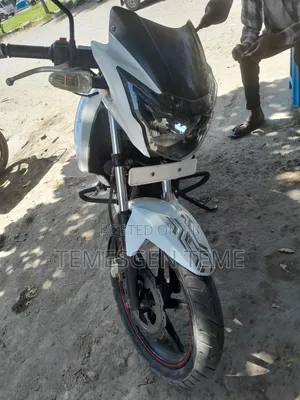 New TVS Apache 160 4V 2016 White
