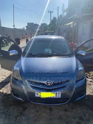 Photo - Toyota Yaris 2008 Matt Black