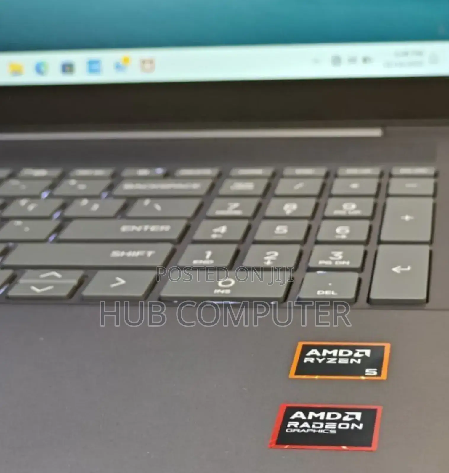 New Laptop HP Pavilion 13 8GB AMD Ryzen 5 SSD 512GB