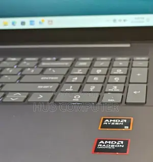 New Laptop HP Pavilion 13 8GB AMD Ryzen 5 SSD 512GB