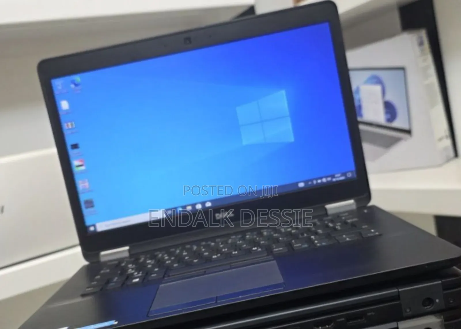 New Laptop Dell XPS 15 8GB Intel Core i5 SSD 256GB