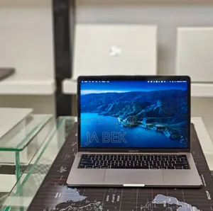 Photo - New Laptop Apple MacBook Pro 2016 16GB Intel Core I7 SSD 256GB