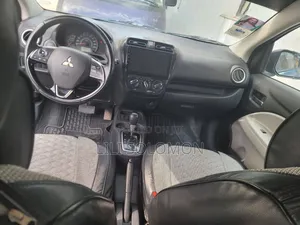 Mitsubishi Attrage 2021 Blue