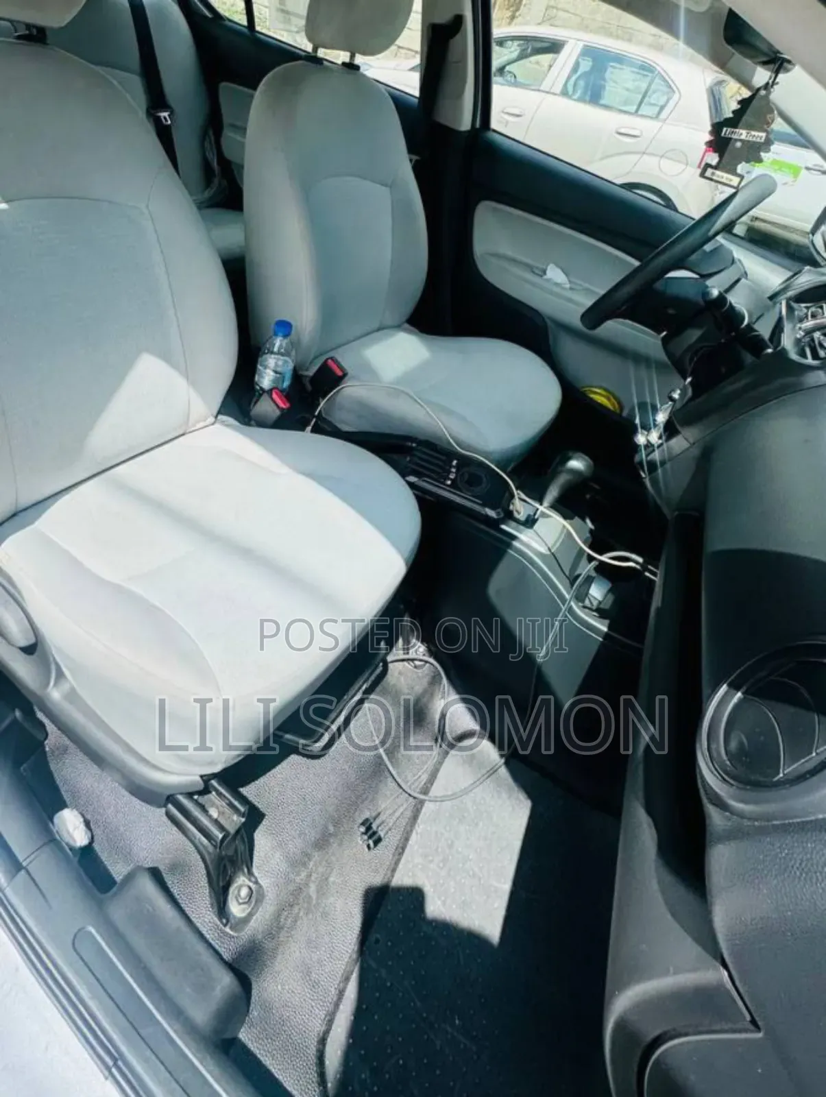 Mitsubishi Attrage 2021 Blue