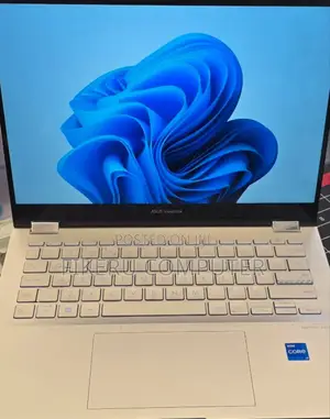 New Laptop Asus VivoBook 15 X505BA 16GB Intel Core I7 SSD 1T