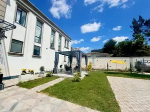 4bdrm House in Bole for rent