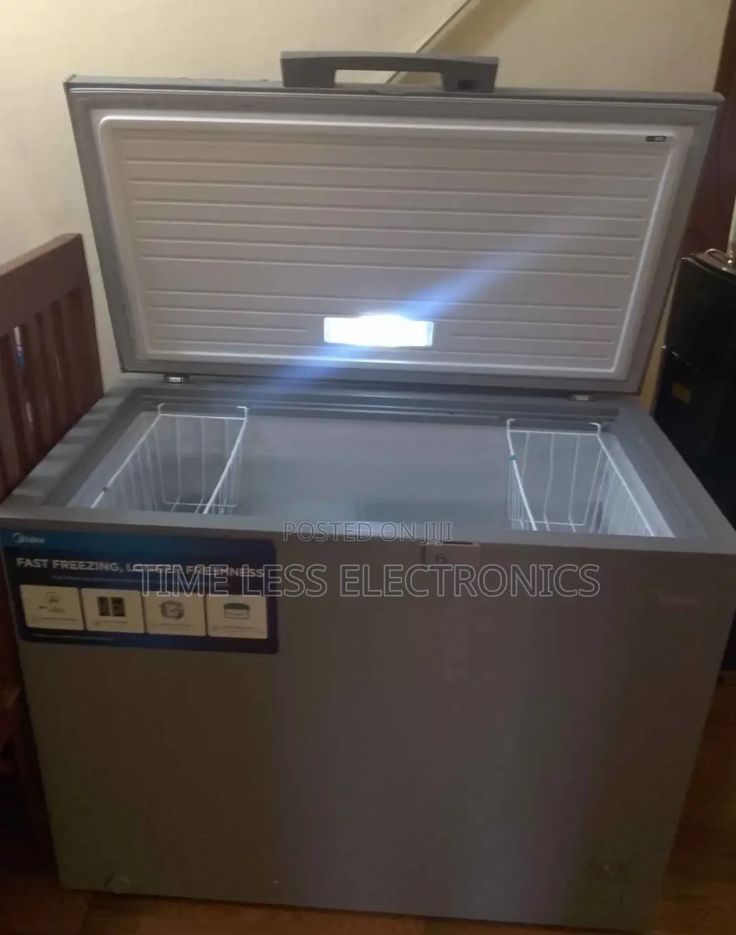 Midea Chest Freezer 362l – Large, Powerful Energy Efficient!