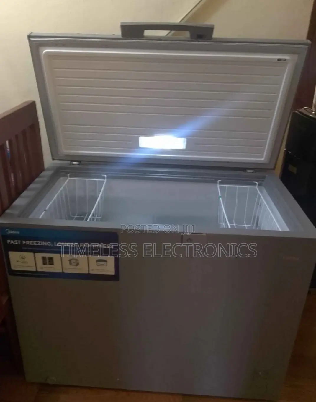 Midea Chest Freezer 362l – Large, Powerful Energy Efficient!