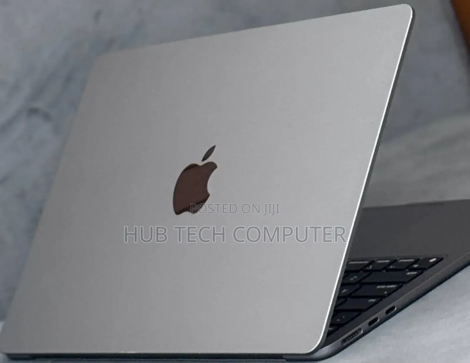 New Laptop Apple MacBook Air 2022 M2 8GB Apple M2 SSD 512GB