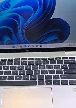 New Laptop HP EliteBook X360 1040 G7 16GB Intel Core I7 SSD 512GB