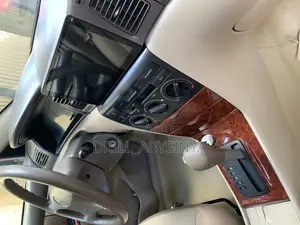 “ሹፈር ያለው መኪና ለኪራይ.”Corolla 2007