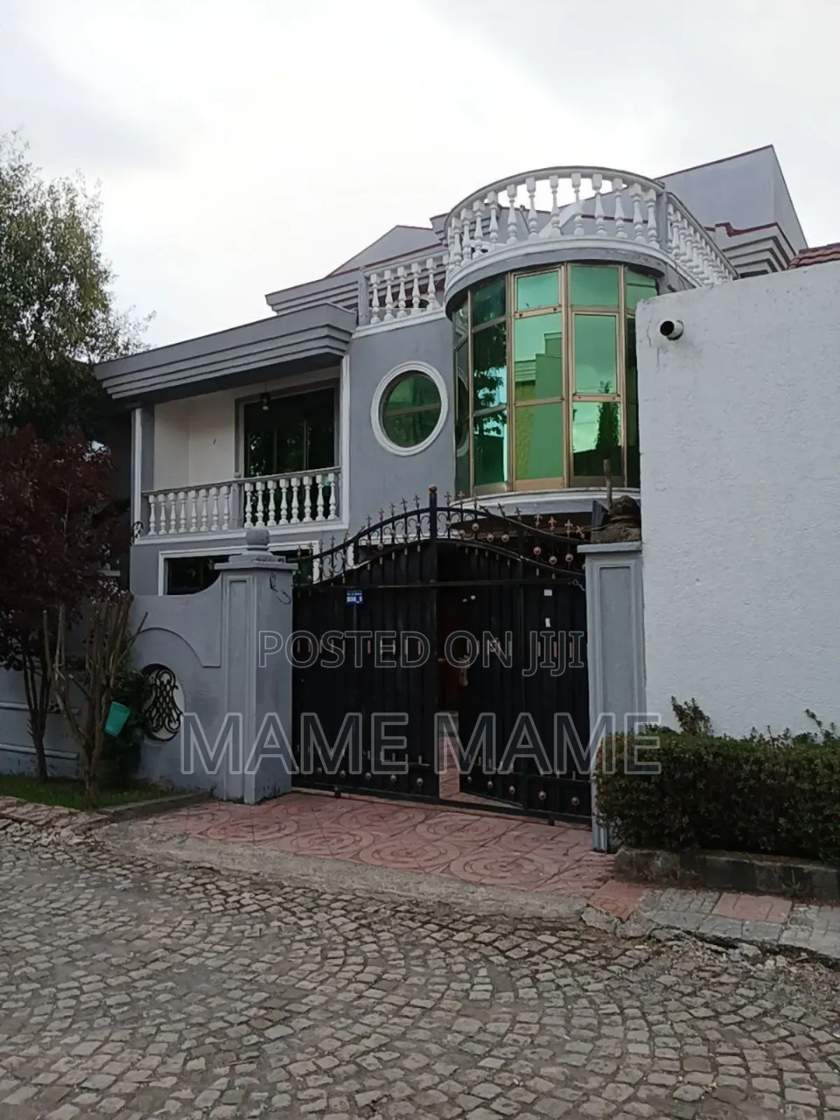 7bdrm House in Addis Abeba, Bole for sale