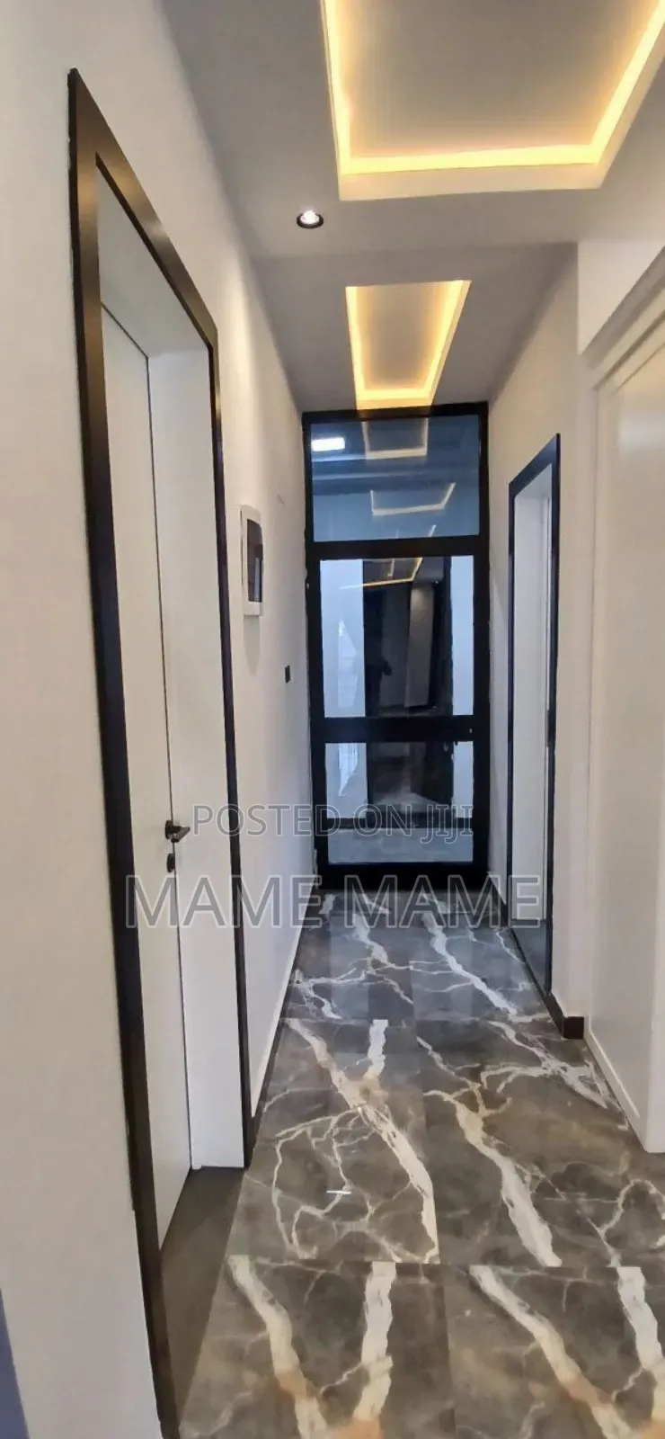 7bdrm House in Addis Abeba, Bole for sale