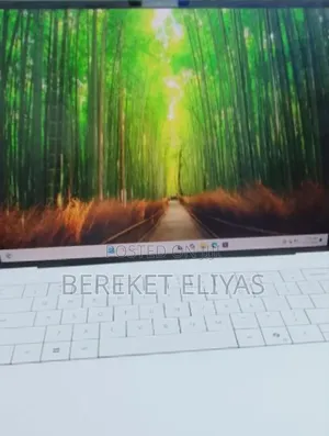 New Laptop Dell XPS 13 16GB Intel Core Ultra 7 SSD 512GB