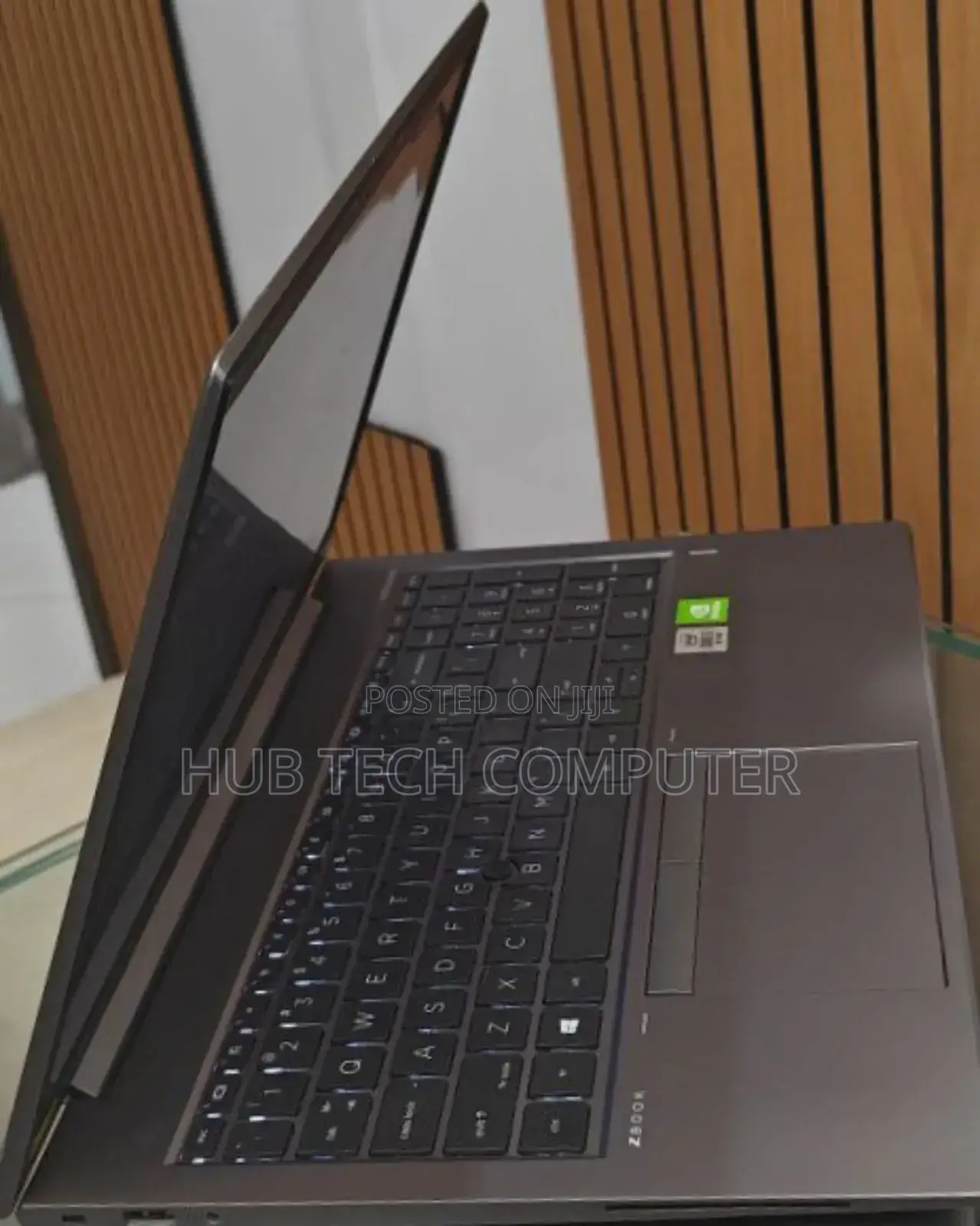 New Laptop HP ZBook Firefly G8 16GB Intel Core I7 SSD 512GB