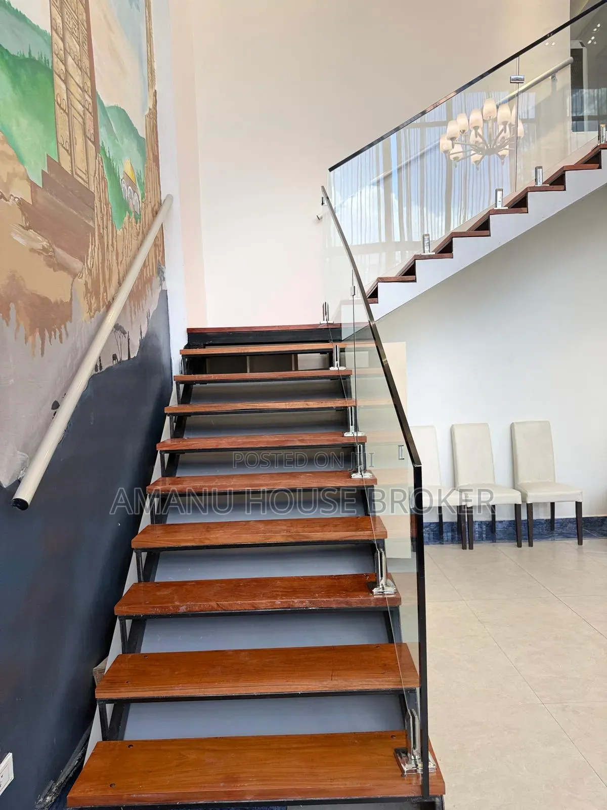 Urgent Office for Rent on Bole Road 160sqm on the 1st Floor