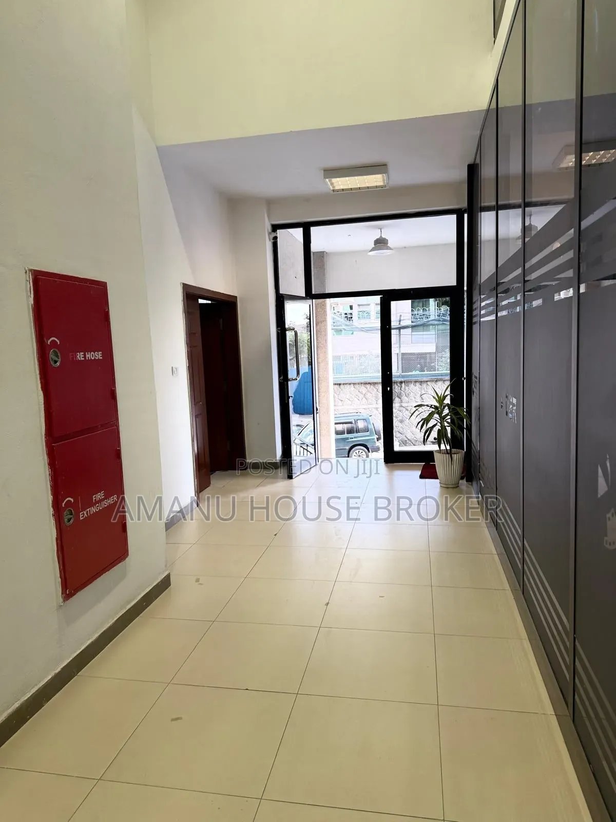 Urgent Office for Rent on Bole Road 160sqm on the 1st Floor