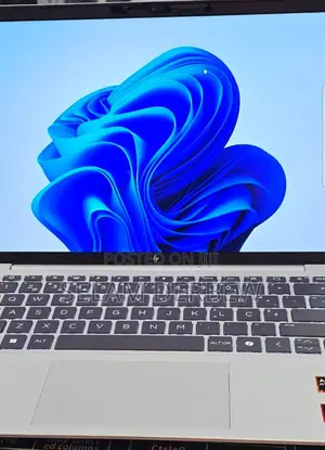 New Laptop HP OmniBook 7 14" 32GB AMD Ryzen 7 SSD 1T