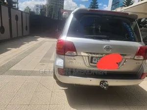 Toyota Land Cruiser 2012 Silver