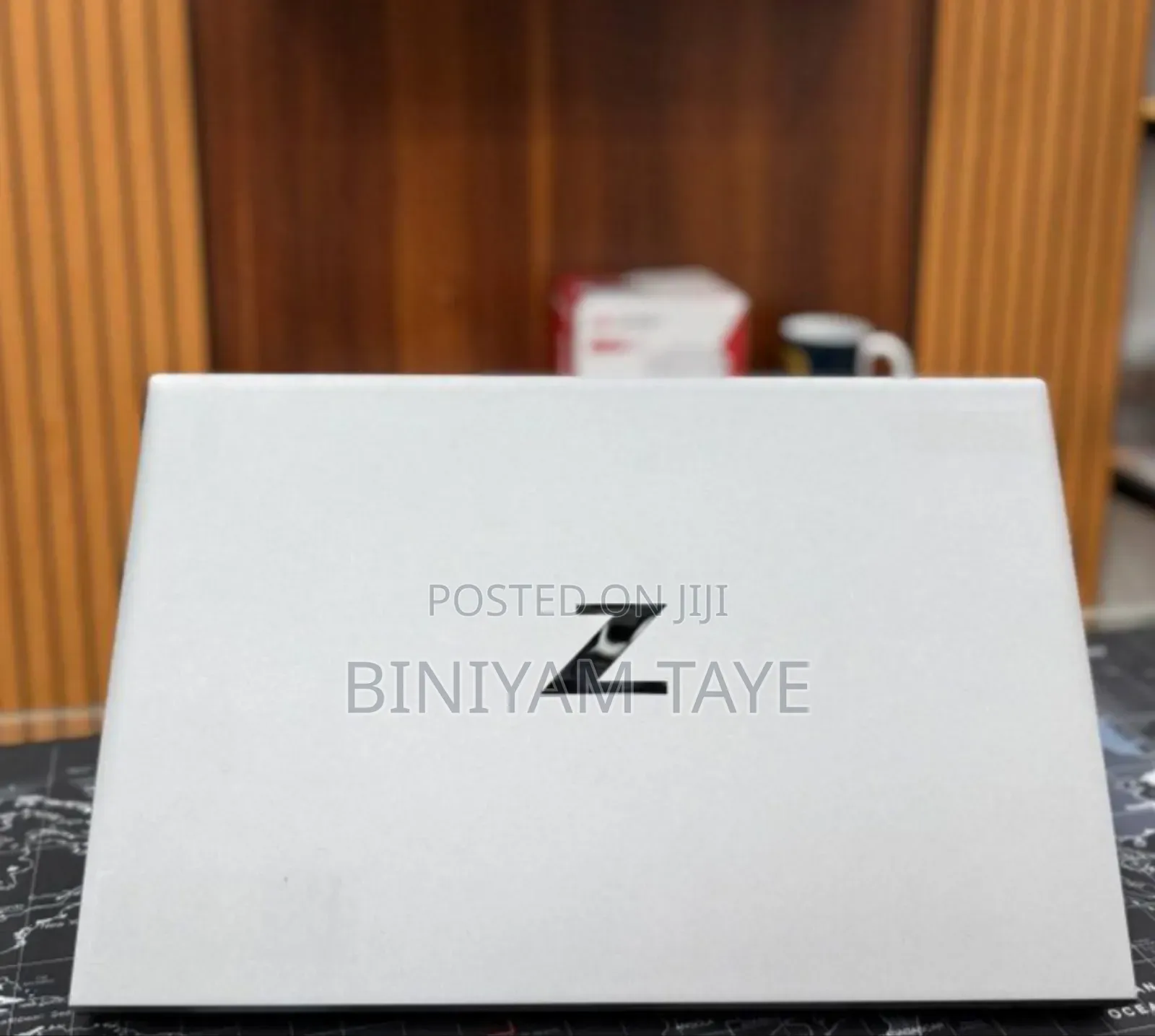 New Laptop HP ZBook Firefly G8 16GB Intel Core I7 SSD 512GB