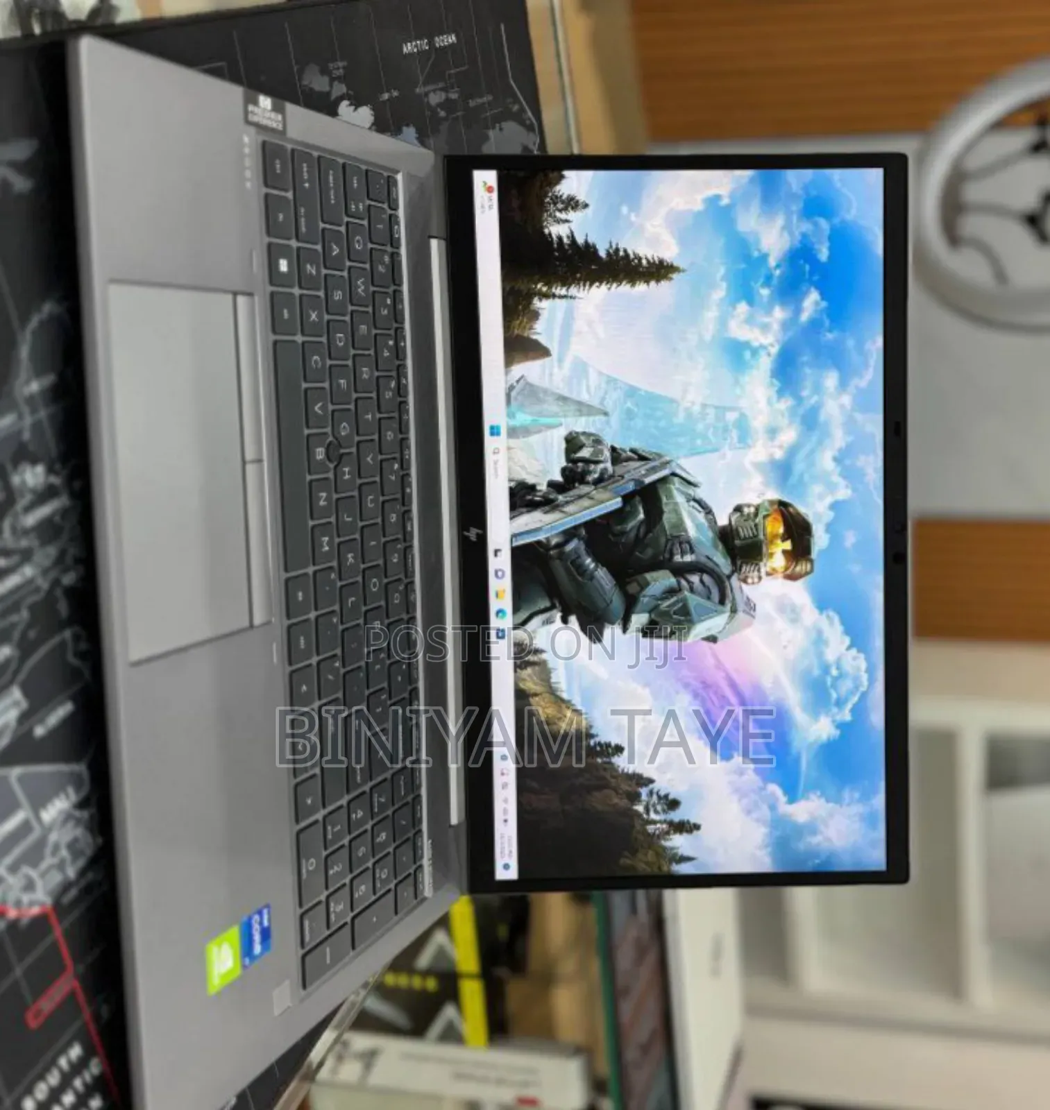 New Laptop HP ZBook Firefly G8 16GB Intel Core I7 SSD 512GB