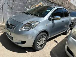 Toyota Yaris 2006 Gray