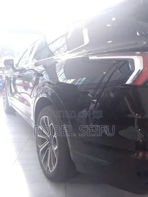 New Lynk & Co 06 2025 Black