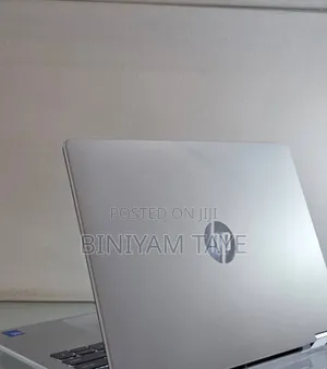 New Laptop HP OmniBook 5 Flip 16GB Intel Core I7 SSD 512GB