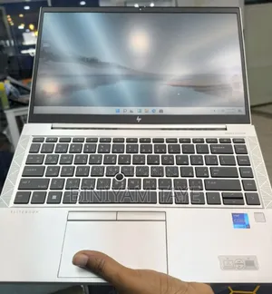 New Laptop HP EliteBook 840 G8 16GB Intel Core I7 SSD 512GB