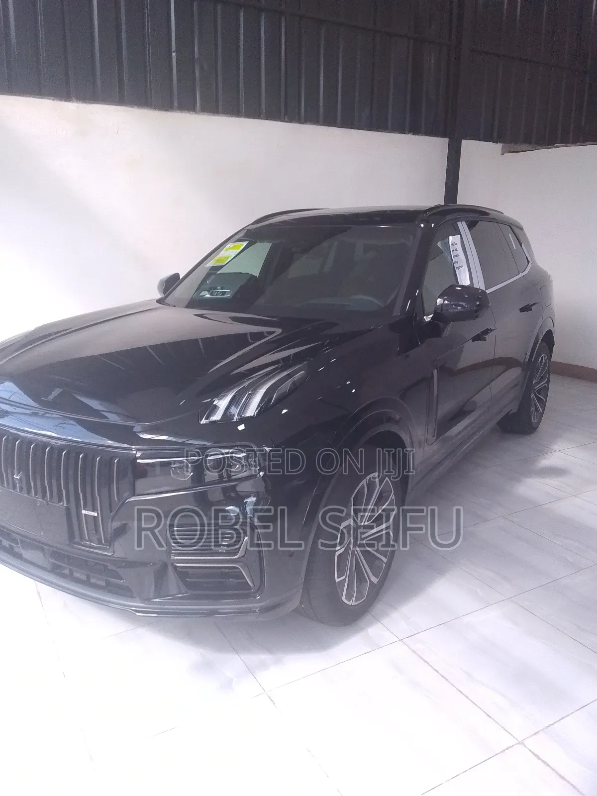 New Lynk & Co 06 2025 Black