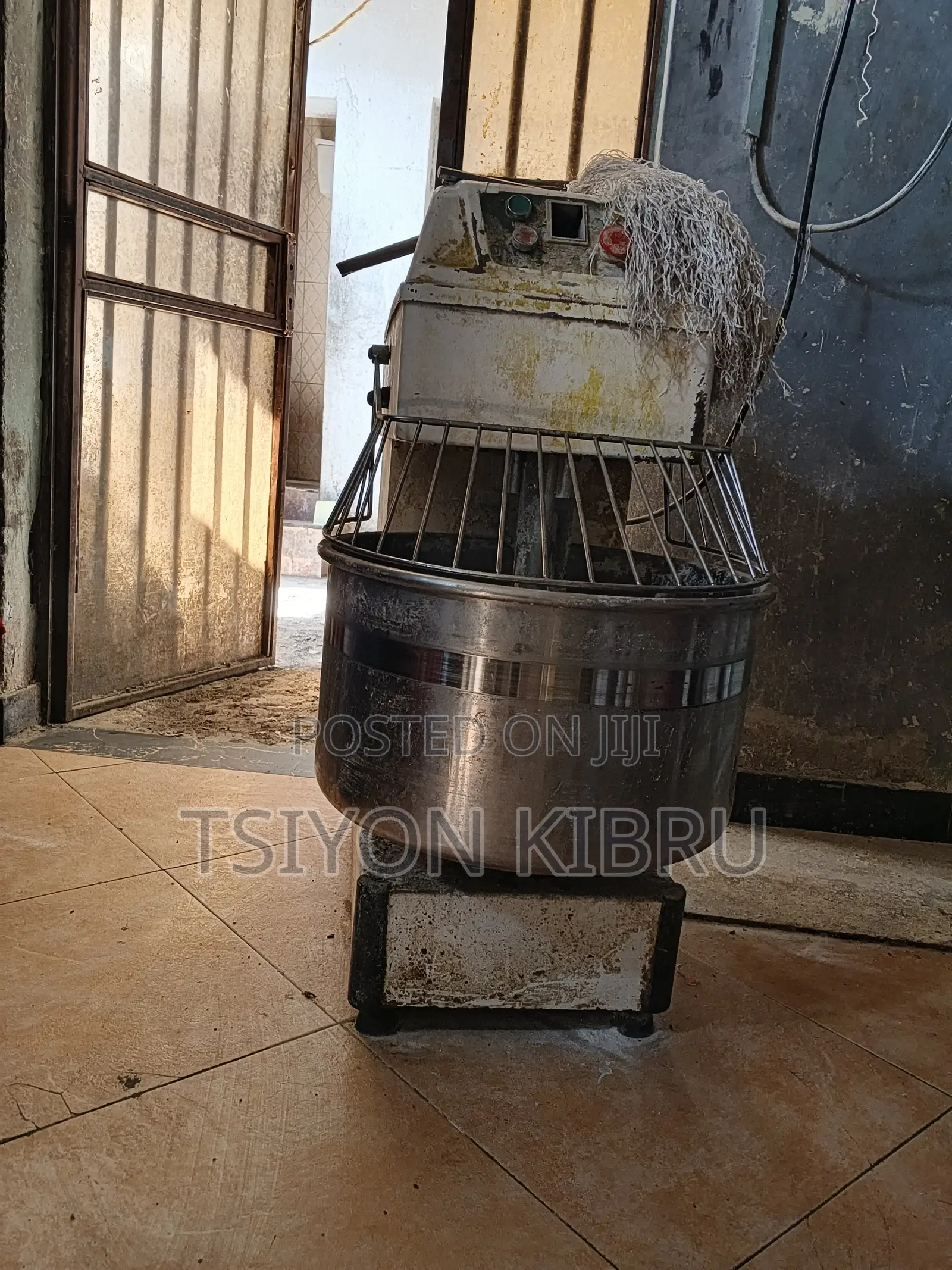 Bread Breaking Machin