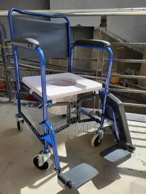 Photo - Toilet Chair疣人removable Bucket Padded Seat፦罅pot Weight of 150 Kg