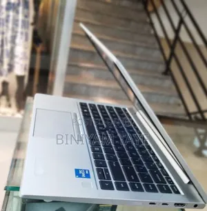 New Laptop HP EliteBook 840 G8 16GB Intel Core I5 SSD 512GB