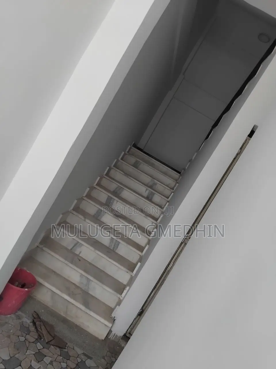 የሚሸጥ G+4 ቤት