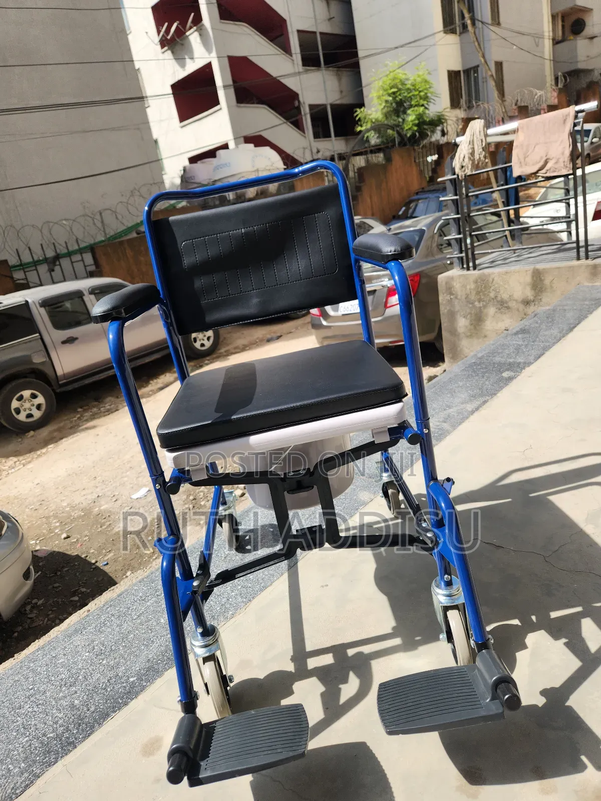 Wheelchair考慮commode Wheelchair癲馬wheelchair寯你toilet Wheelchair煞車commode