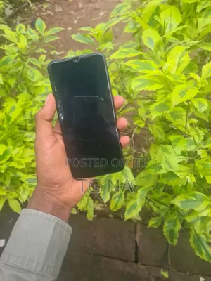 Photo - Samsung Galaxy A30 64 GB Black