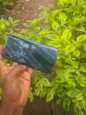 Samsung Galaxy A30 64 GB Black