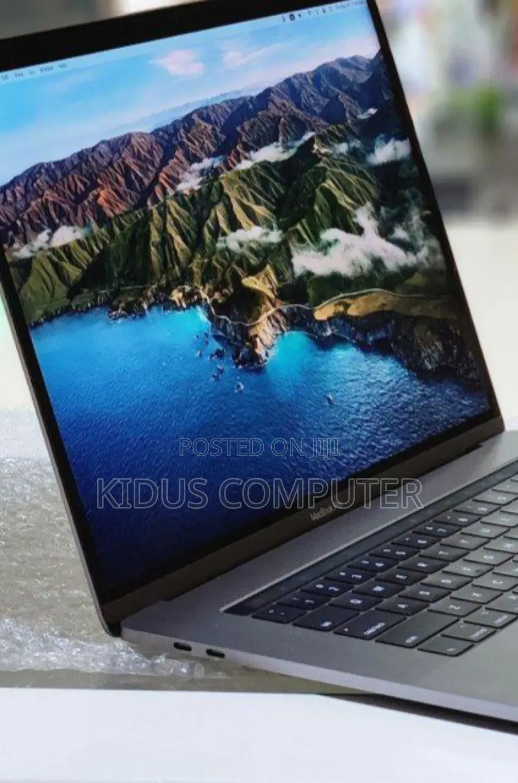 New Laptop Apple MacBook Pro 2017 16GB Intel Core I7 SSD 512GB