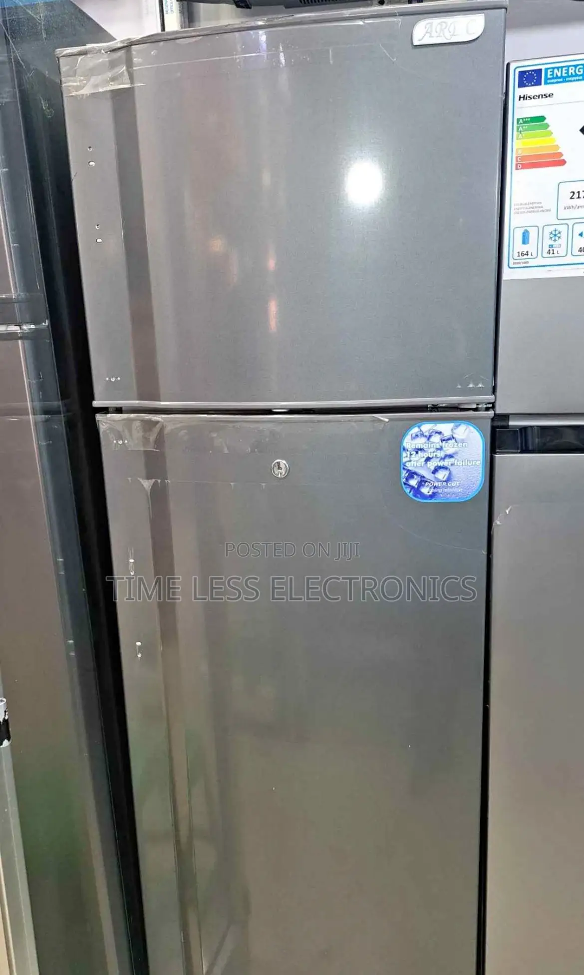  Ardo 250 L Refrigerator – Reliable Cooling Good Capacity!