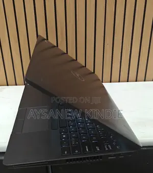 New Laptop Dell Latitude 5501 16GB Intel Core i7 SSD 512GB