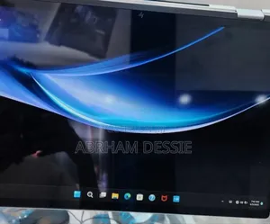 New Laptop HP 16GB Intel Core Ultra 7 SSD 1T