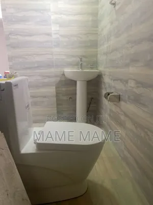 8bdrm House in Addis Abeba, Bole for sale