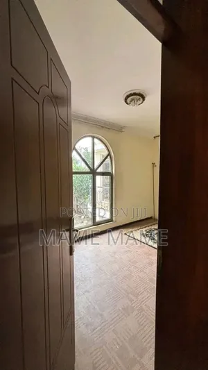 3bdrm Villa in Addis Abeba, Bole for sale