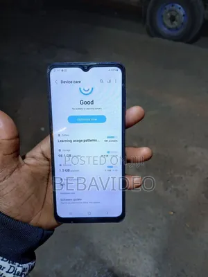 Photo - Samsung Galaxy A12 128 GB Yellow