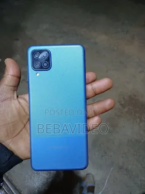 Samsung Galaxy A12 128 GB Yellow