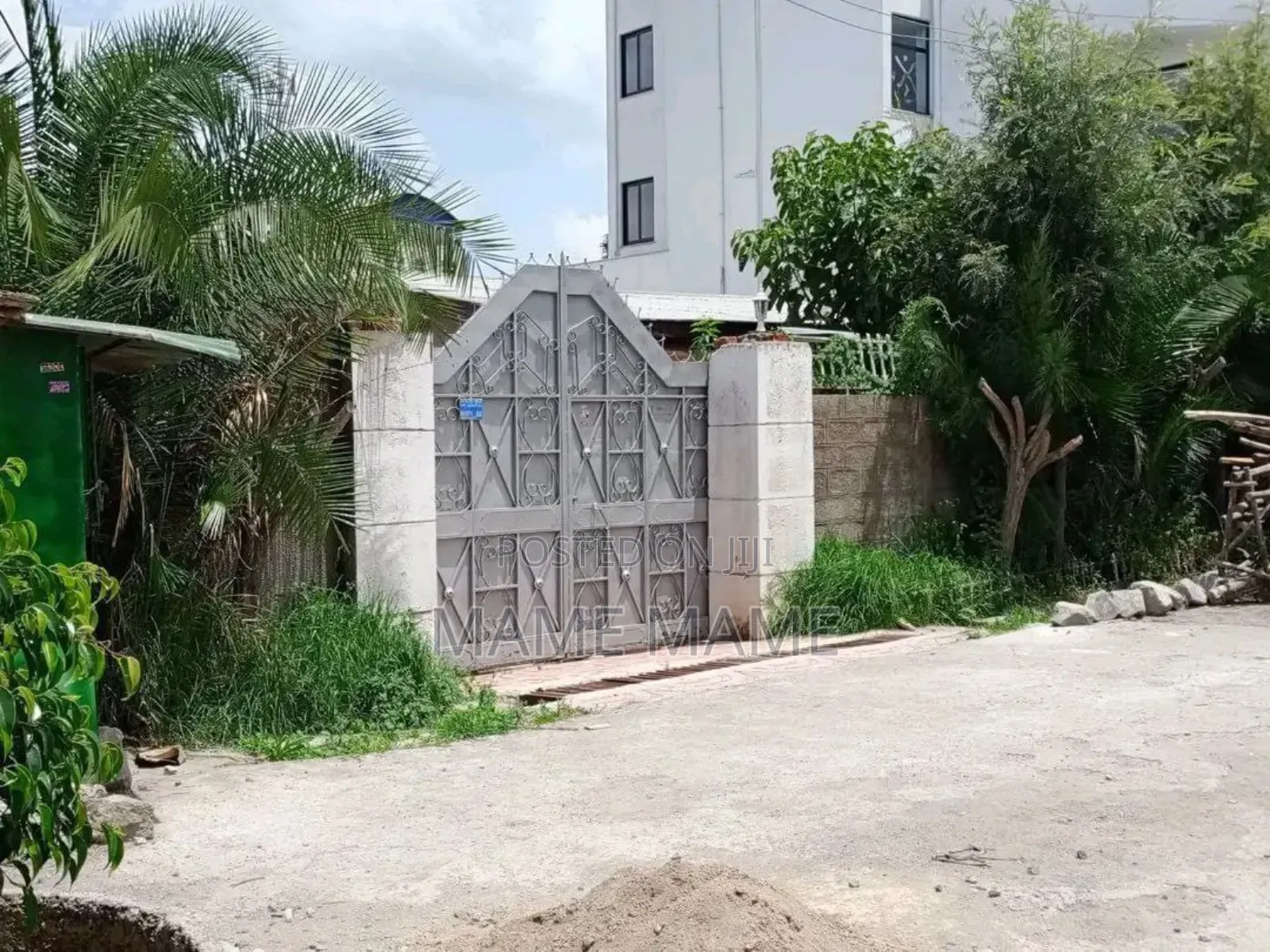 6bdrm House in Addis Abeba, Bole for sale