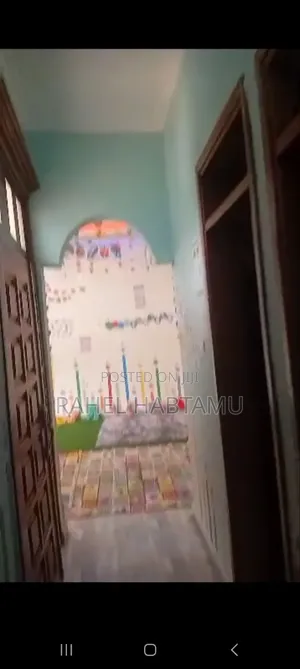 3bdrm Villa in U Shape, Bole for sale