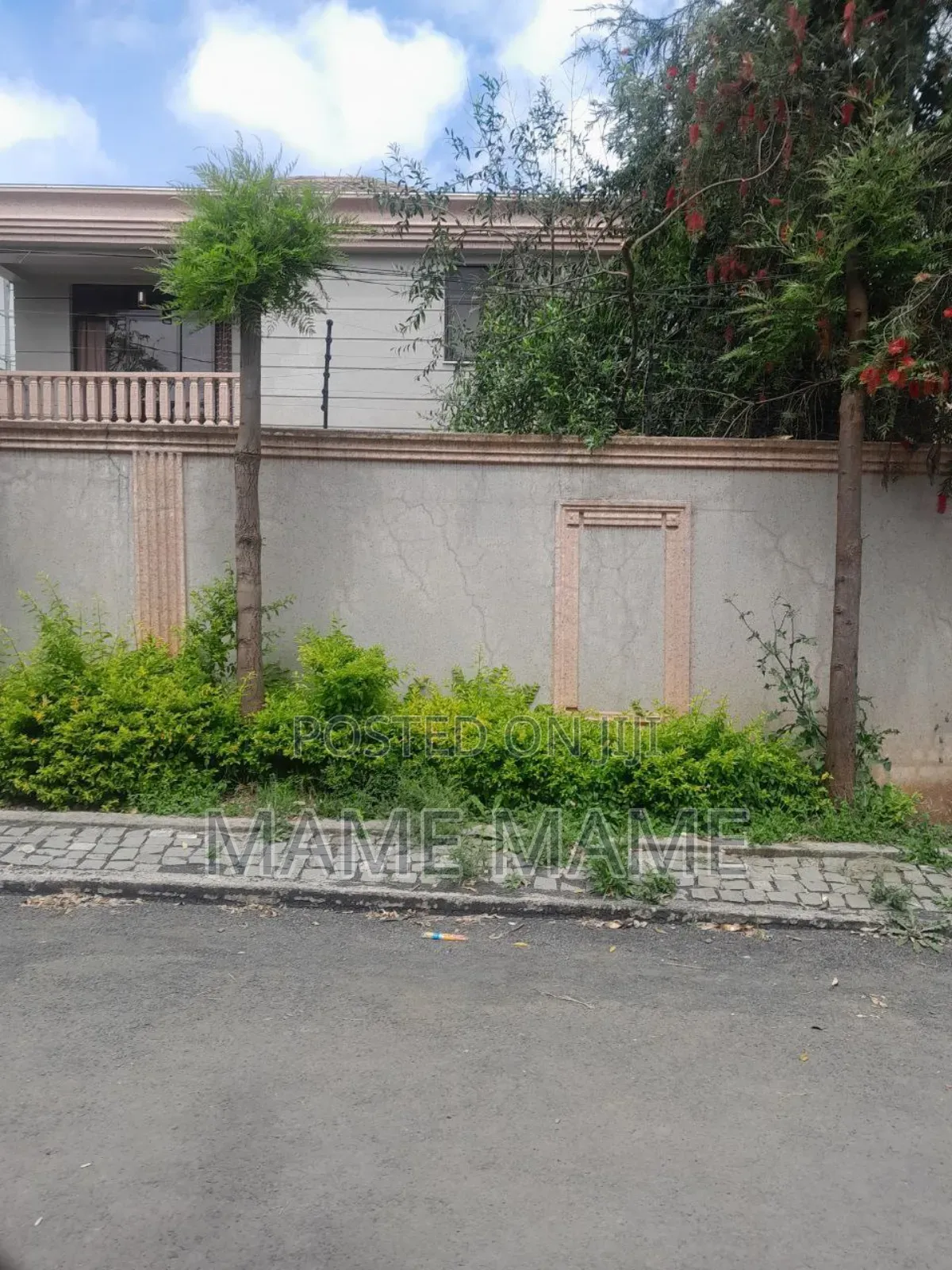 5bdrm House in Addis Abeba, Bole for sale