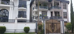8bdrm House in Addis Abeba, Bole for sale